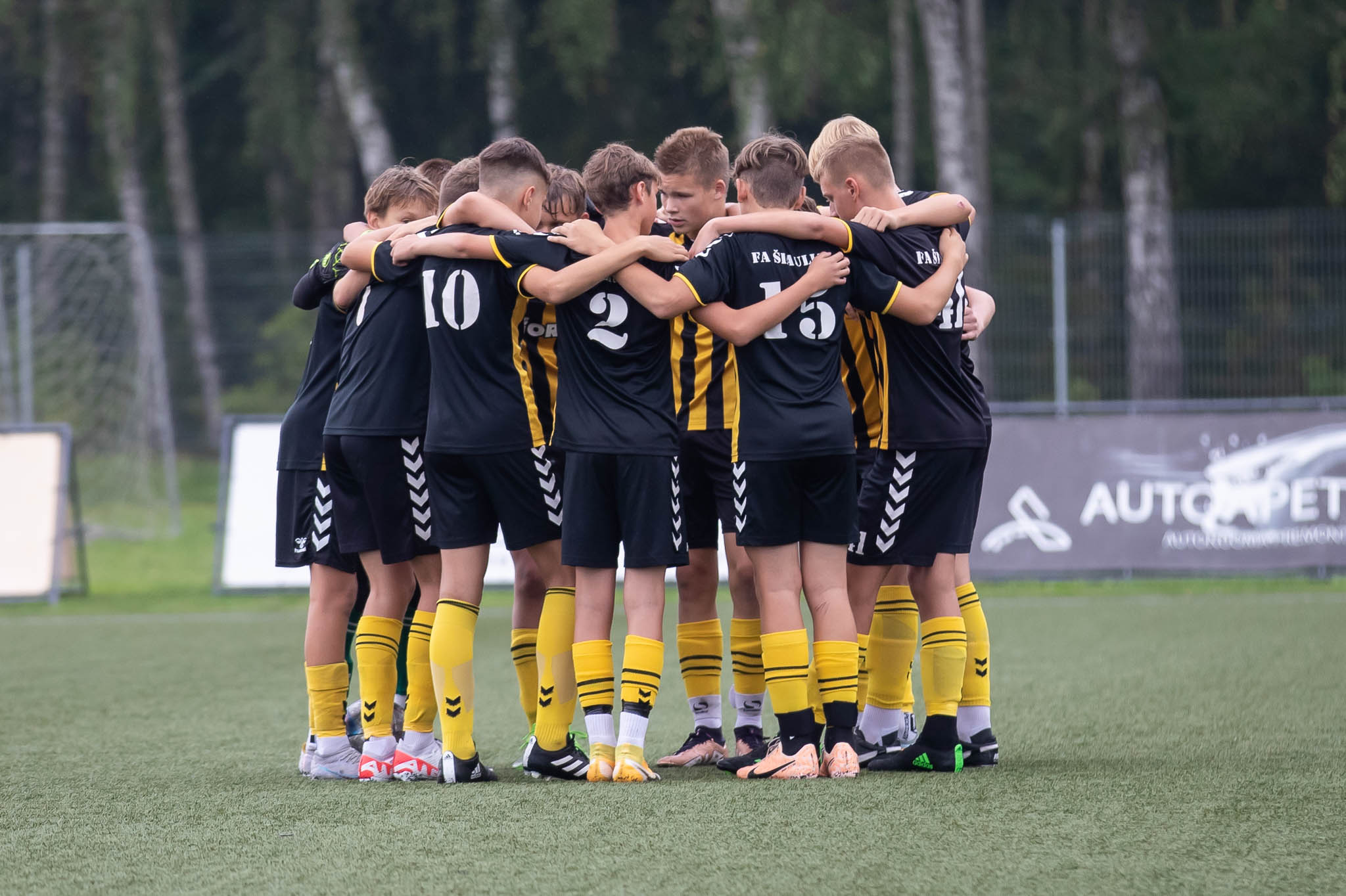 Read more about the article Jaunimo futbolo savaitė (spalio 12-15 d.)