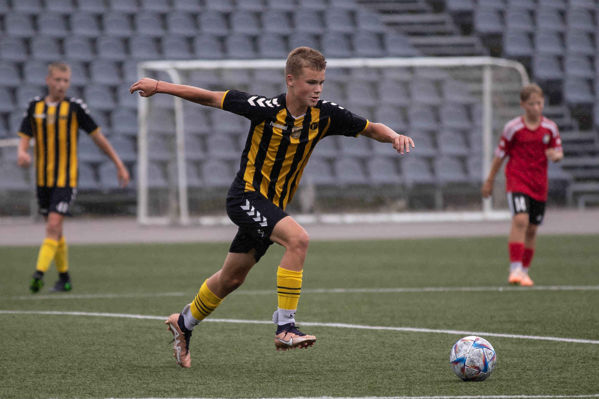 Read more about the article Jaunimo futbolo savaitė (spalio 16-22 d.)