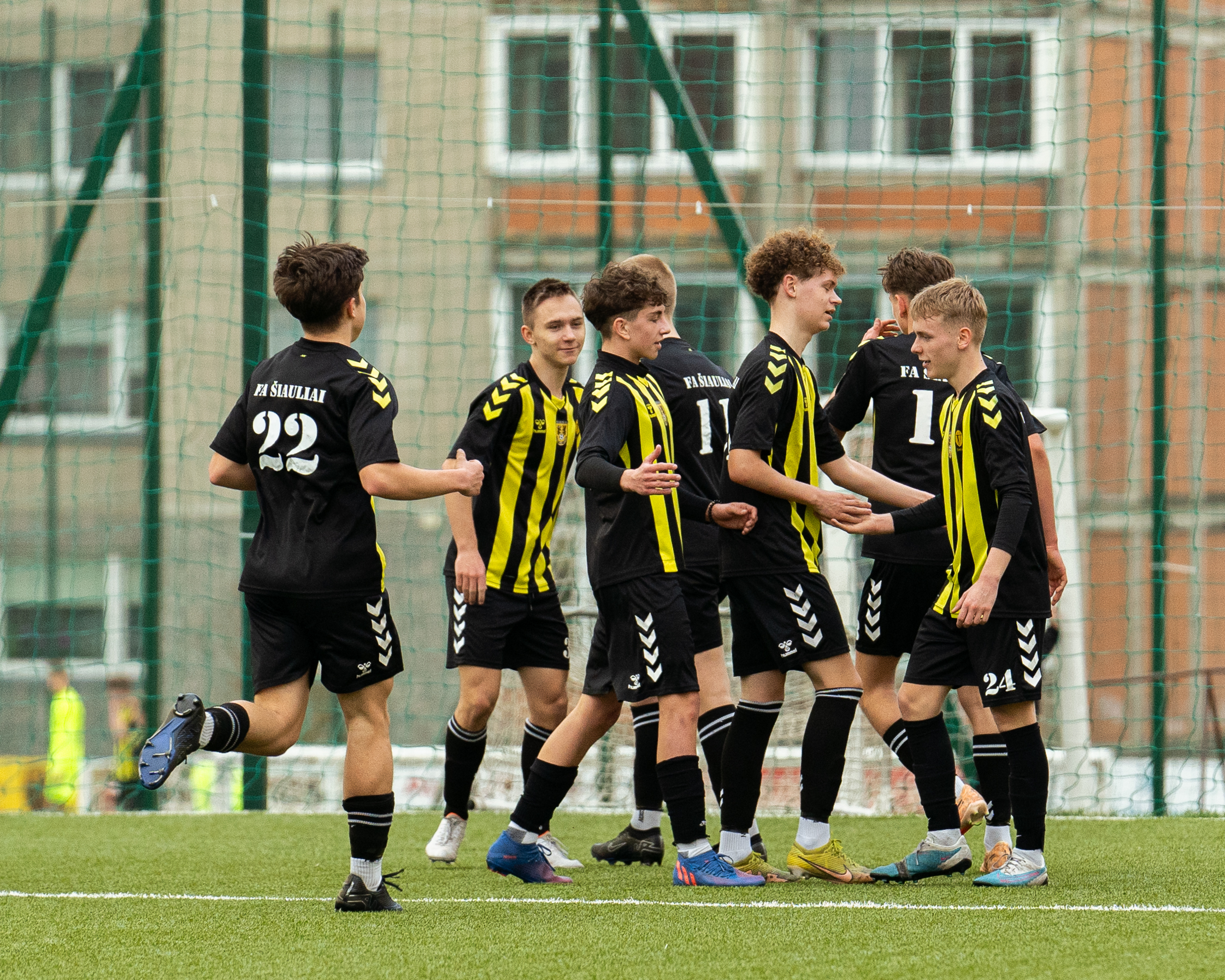 Read more about the article Jaunimo futbolo savaitė – rezultatyvūs penkiolikmečiai ir sėkminga baudinių serija