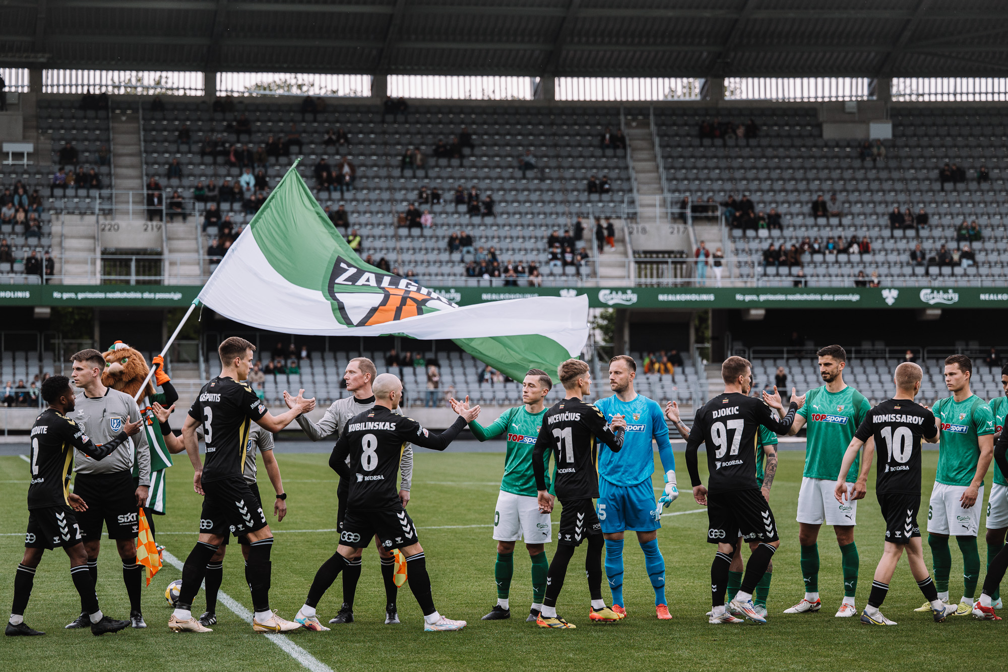 Read more about the article Kaune nusileista lygos lyderiams